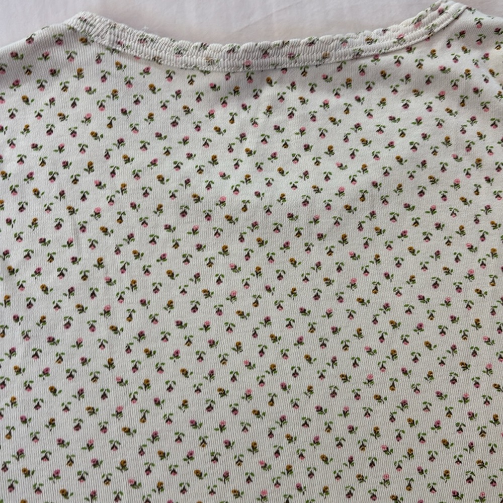 Floral Print Long Sleeve Top - Picture 10 of 17